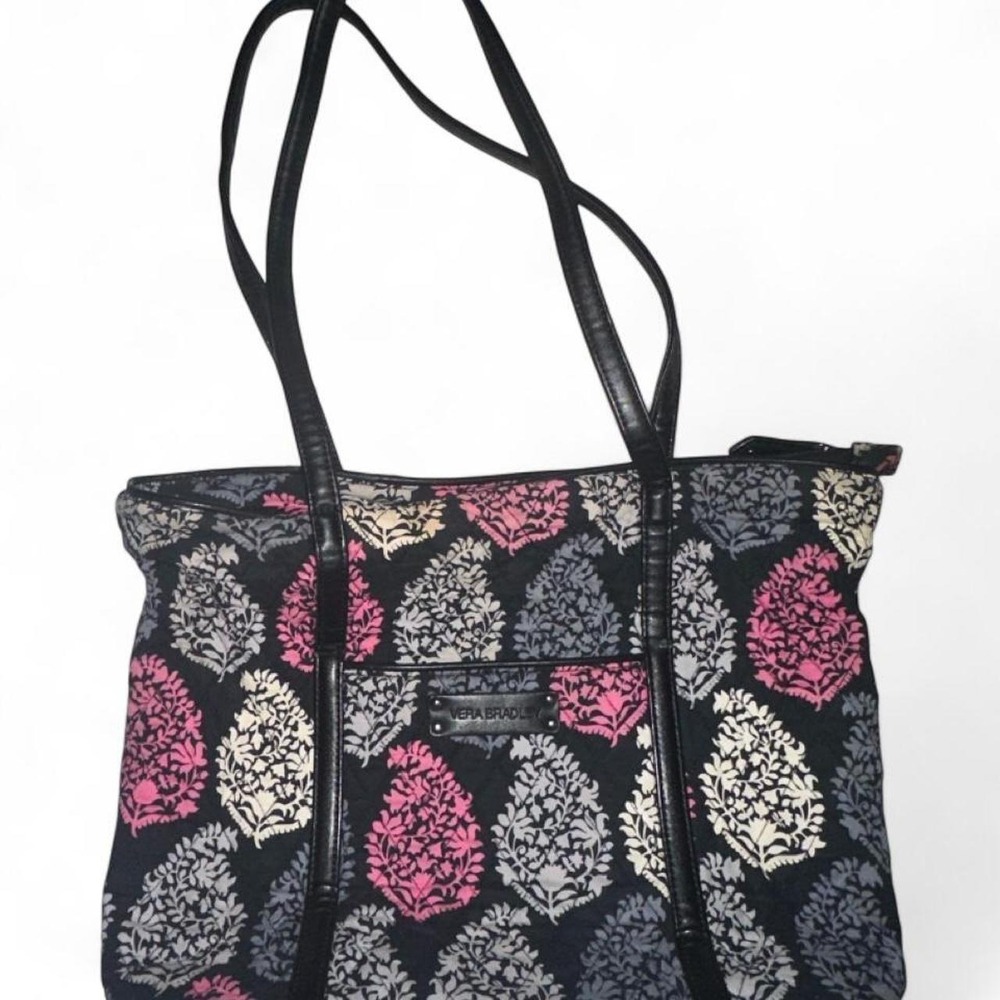 authentic Vera Bradley Trimmed Vera Tote.